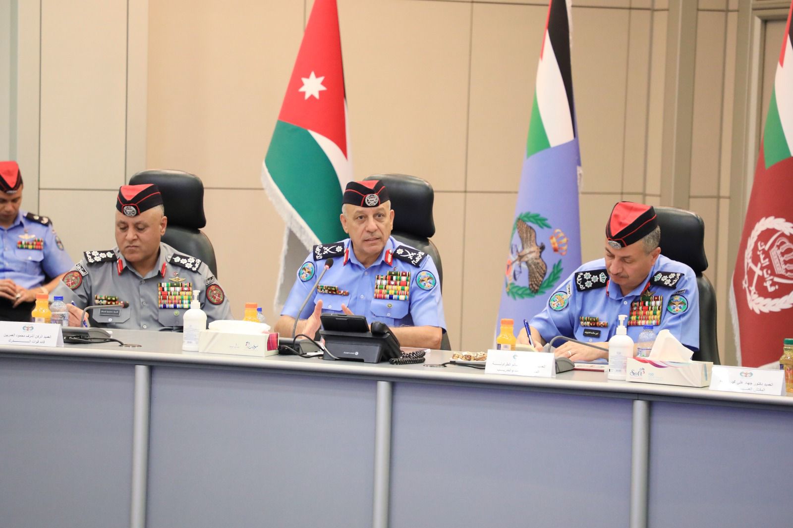 Madar Al-Saa Images 0.36491095853923894