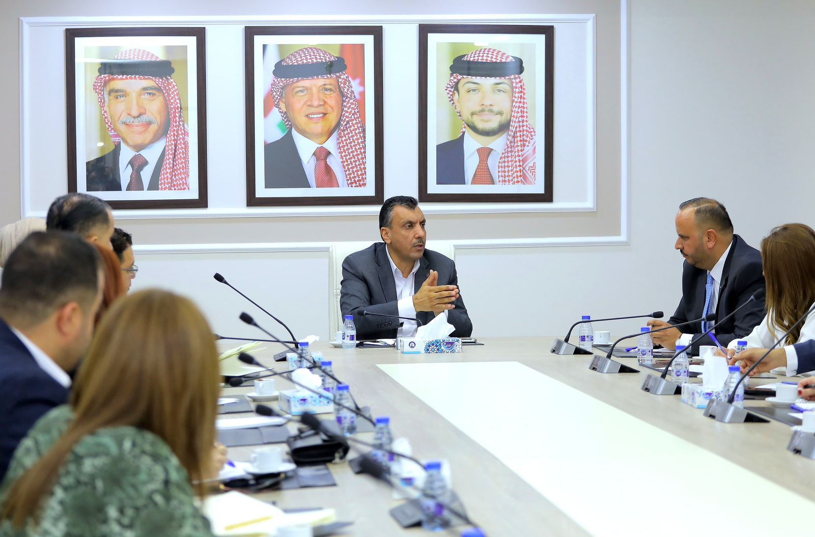 Madar Al-Saa Images 0.9827066933960316