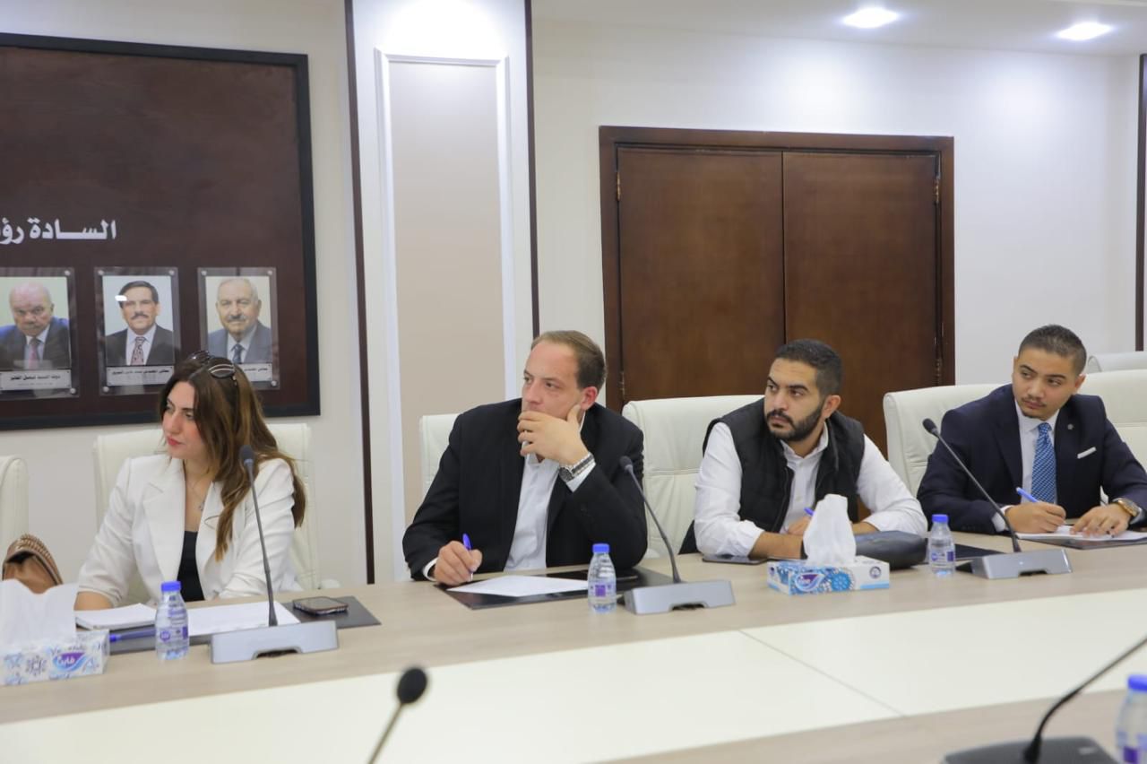 Madar Al-Saa Images 0.45488739681788215