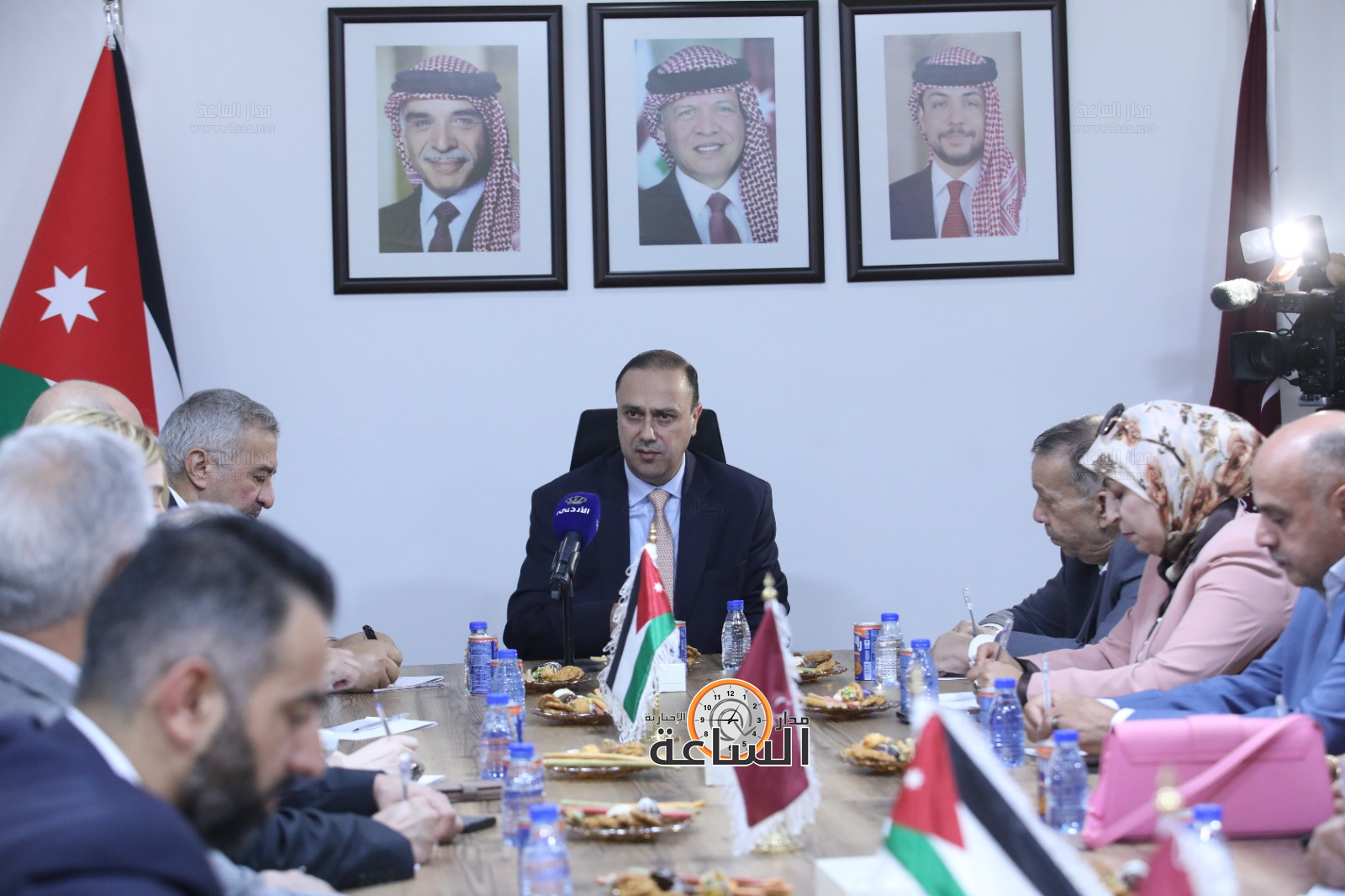 Madar Al-Saa Images 0.08828192124214973