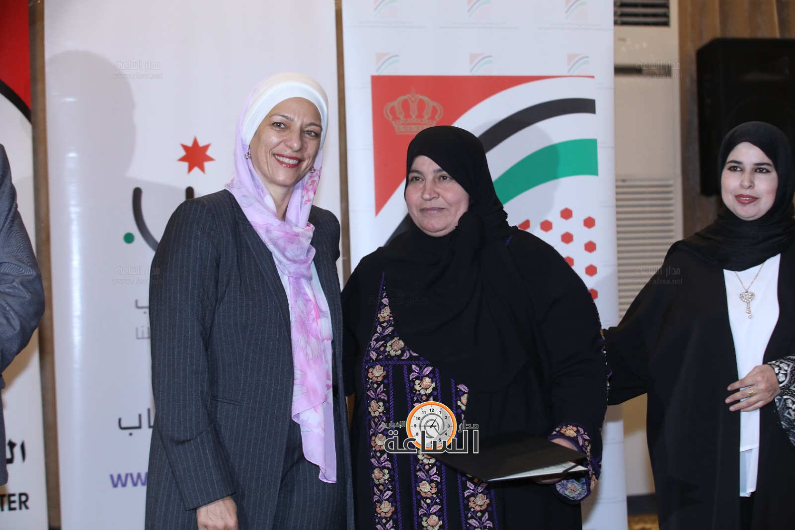 Madar Al-Saa Images 0.7891190396033052