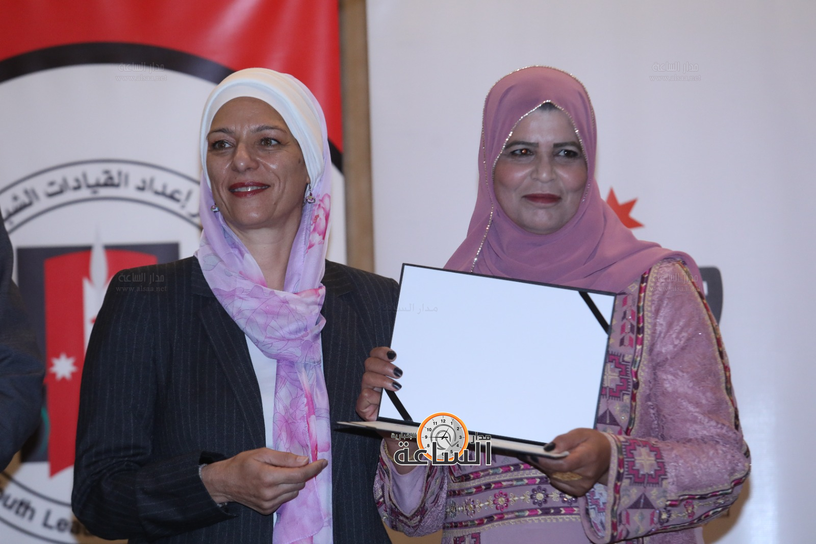 Madar Al-Saa Images 0.9536516790742537