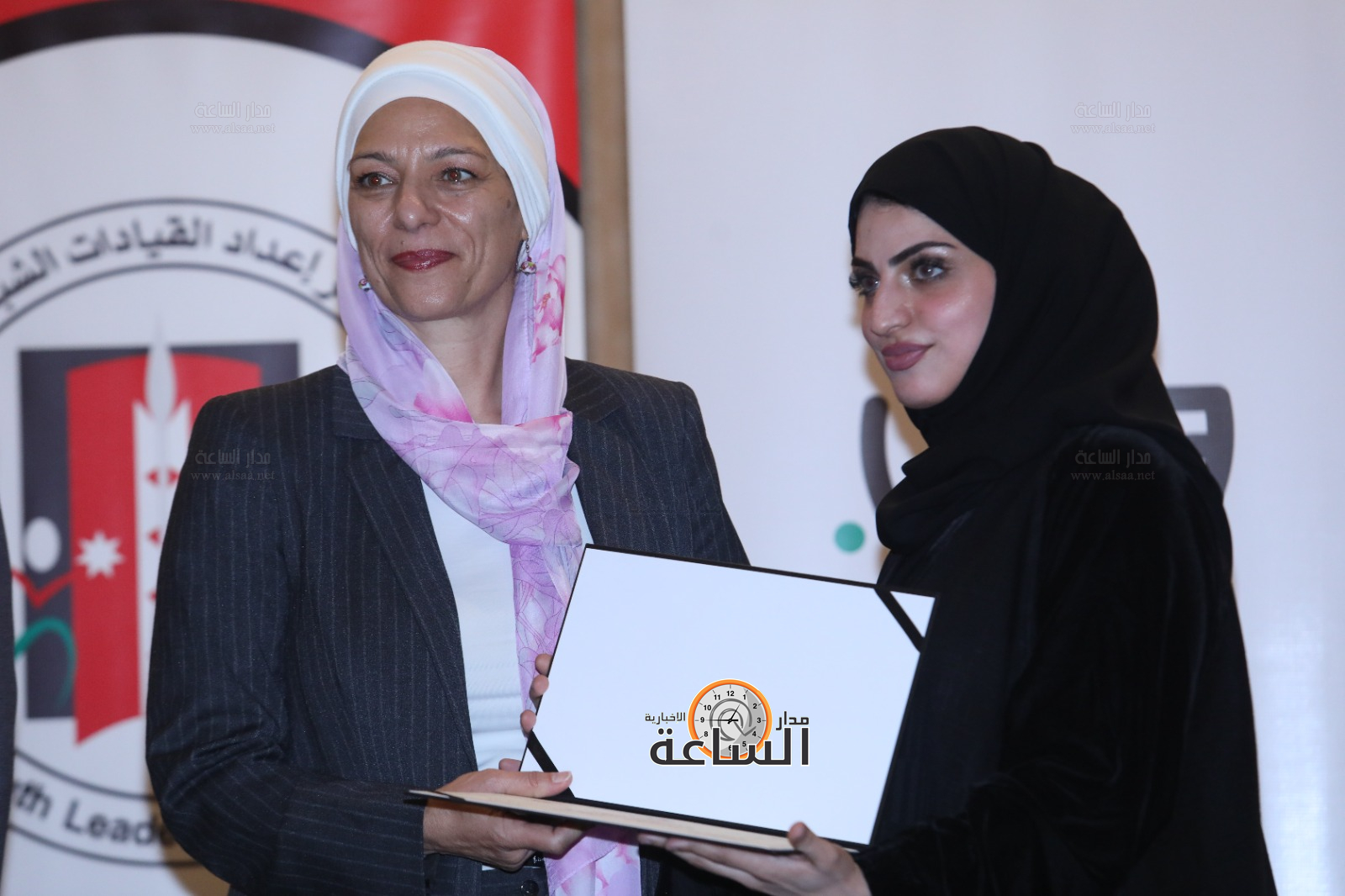 Madar Al-Saa Images 0.14071516256389516