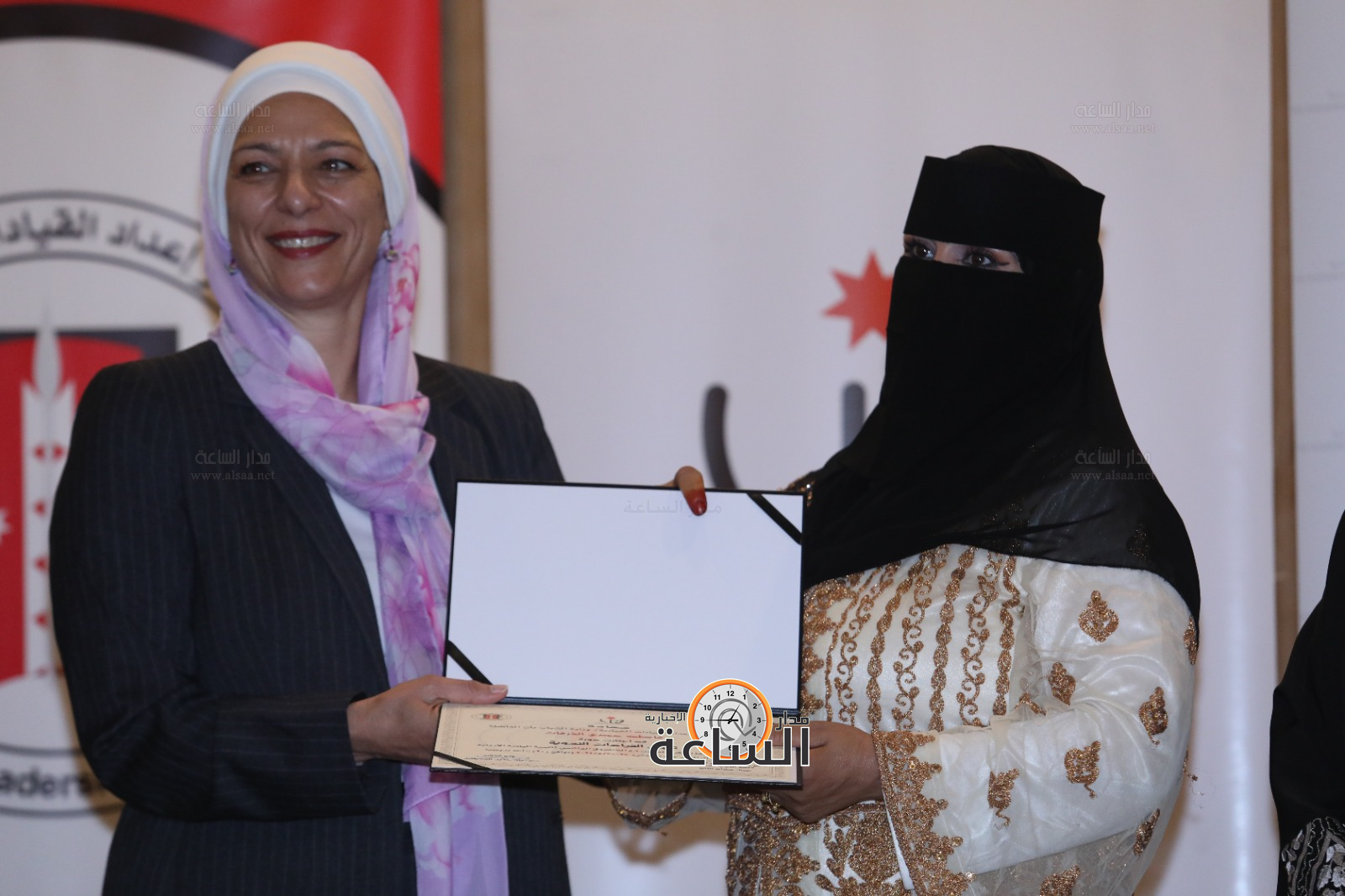 Madar Al-Saa Images 0.43214269134716154