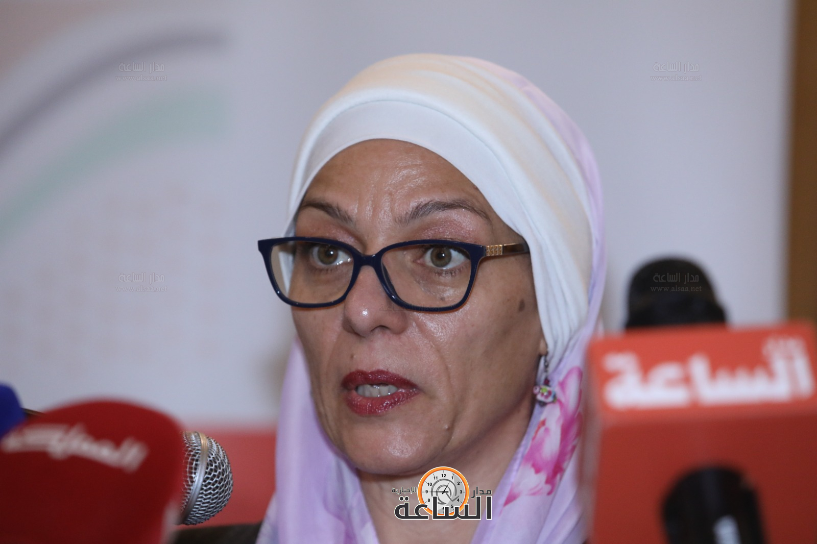 Madar Al-Saa Images 0.8367804940506749