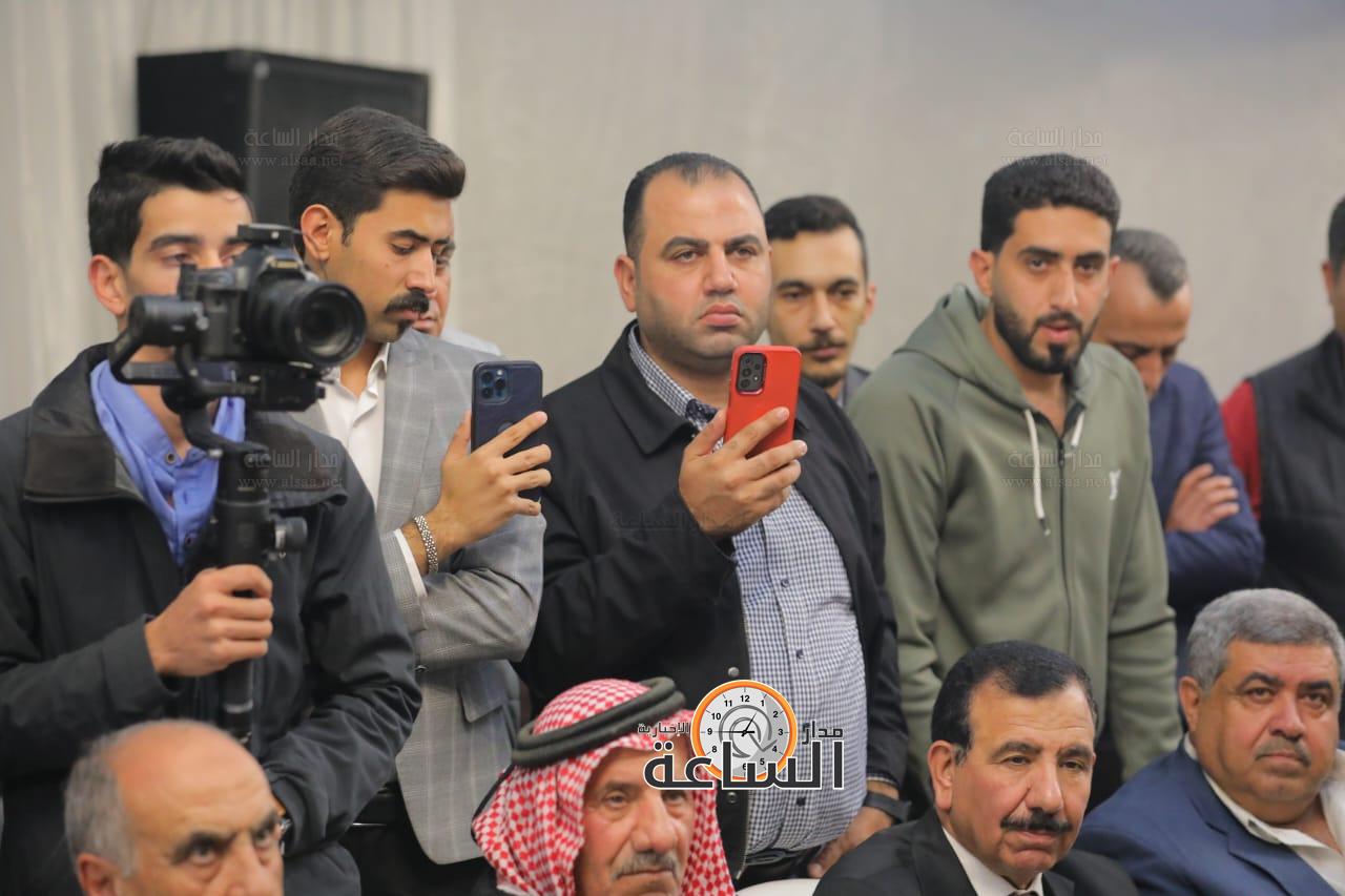 Madar Al-Saa Images 0.3238502224323625