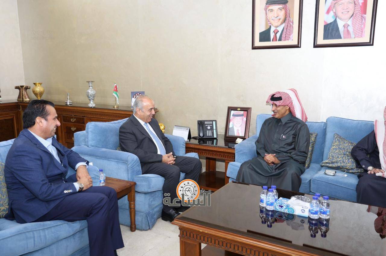 Madar Al-Saa Images 0.35662567374076026