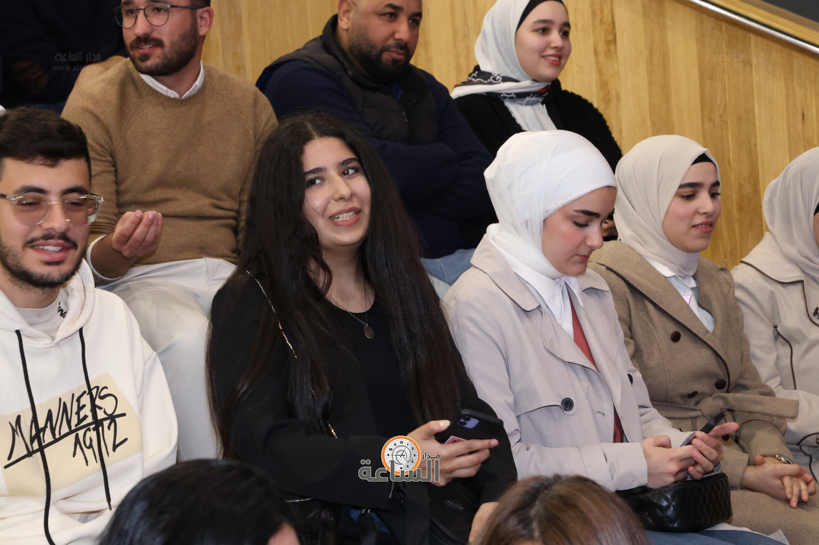 Madar Al-Saa Images 0.22027906342084647