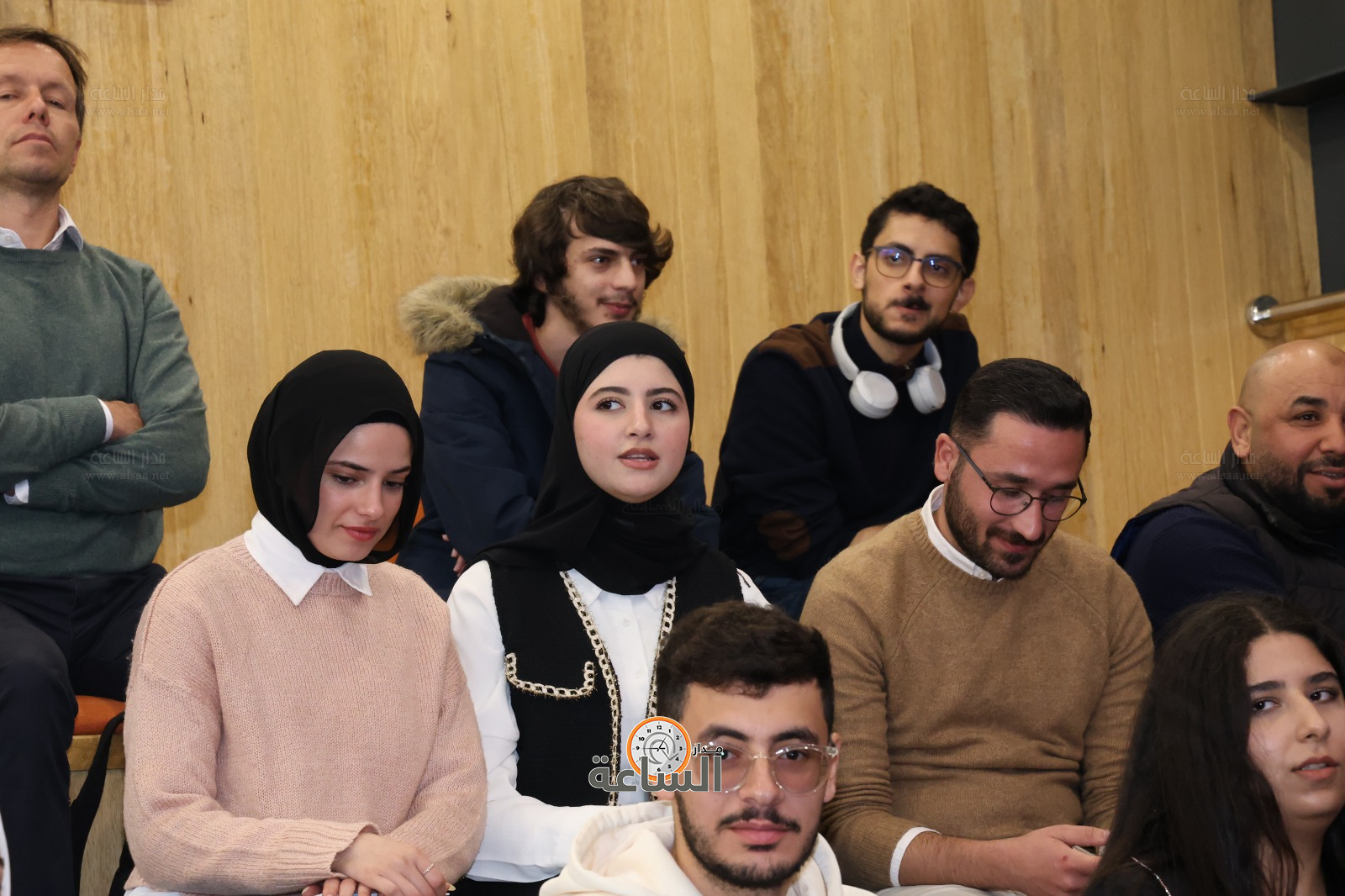 Madar Al-Saa Images 0.29475448151343375