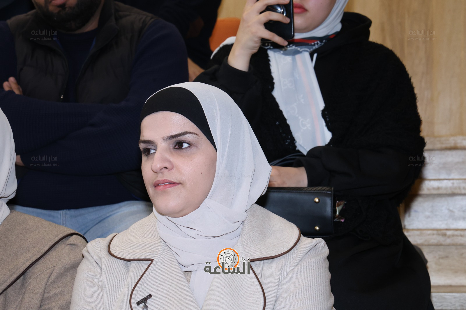 Madar Al-Saa Images 0.7175216279337921