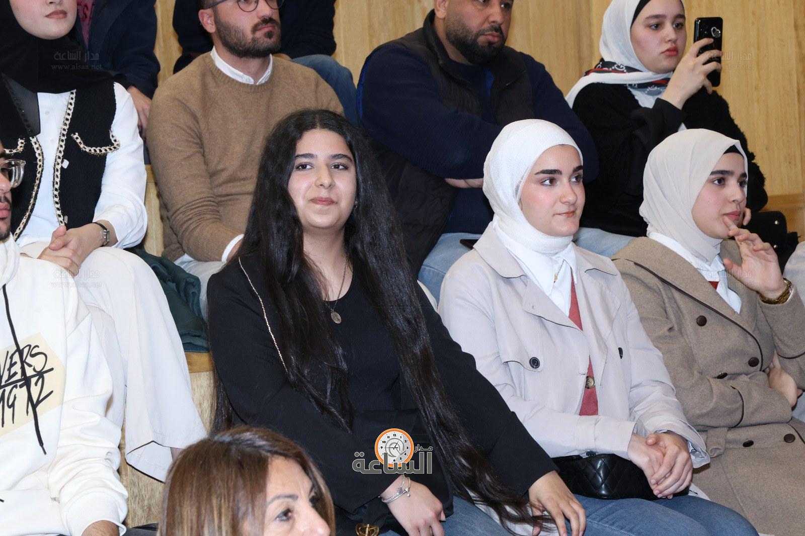 Madar Al-Saa Images 0.026623959269523656