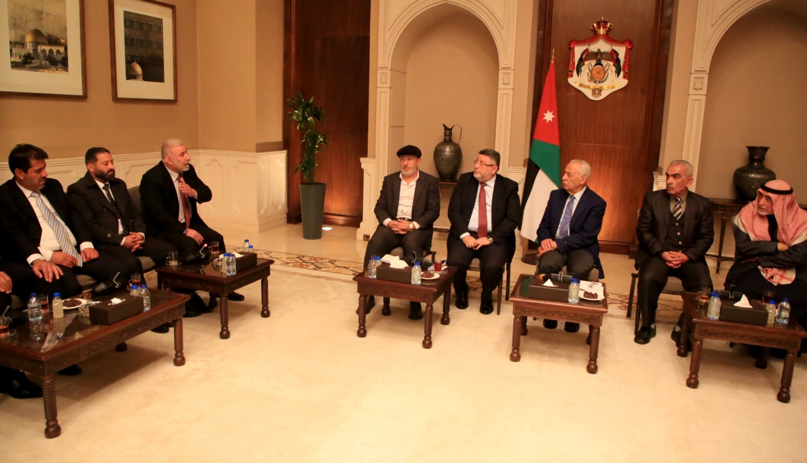 Madar Al-Saa Images 0.6157672247658128