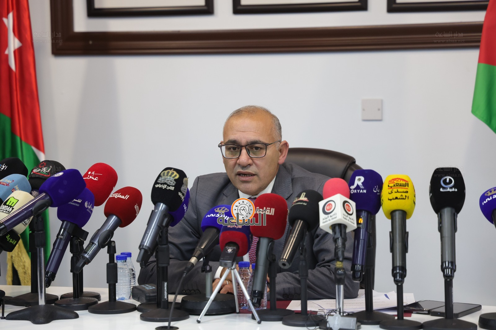 Madar Al-Saa Images 0.31604359467346343