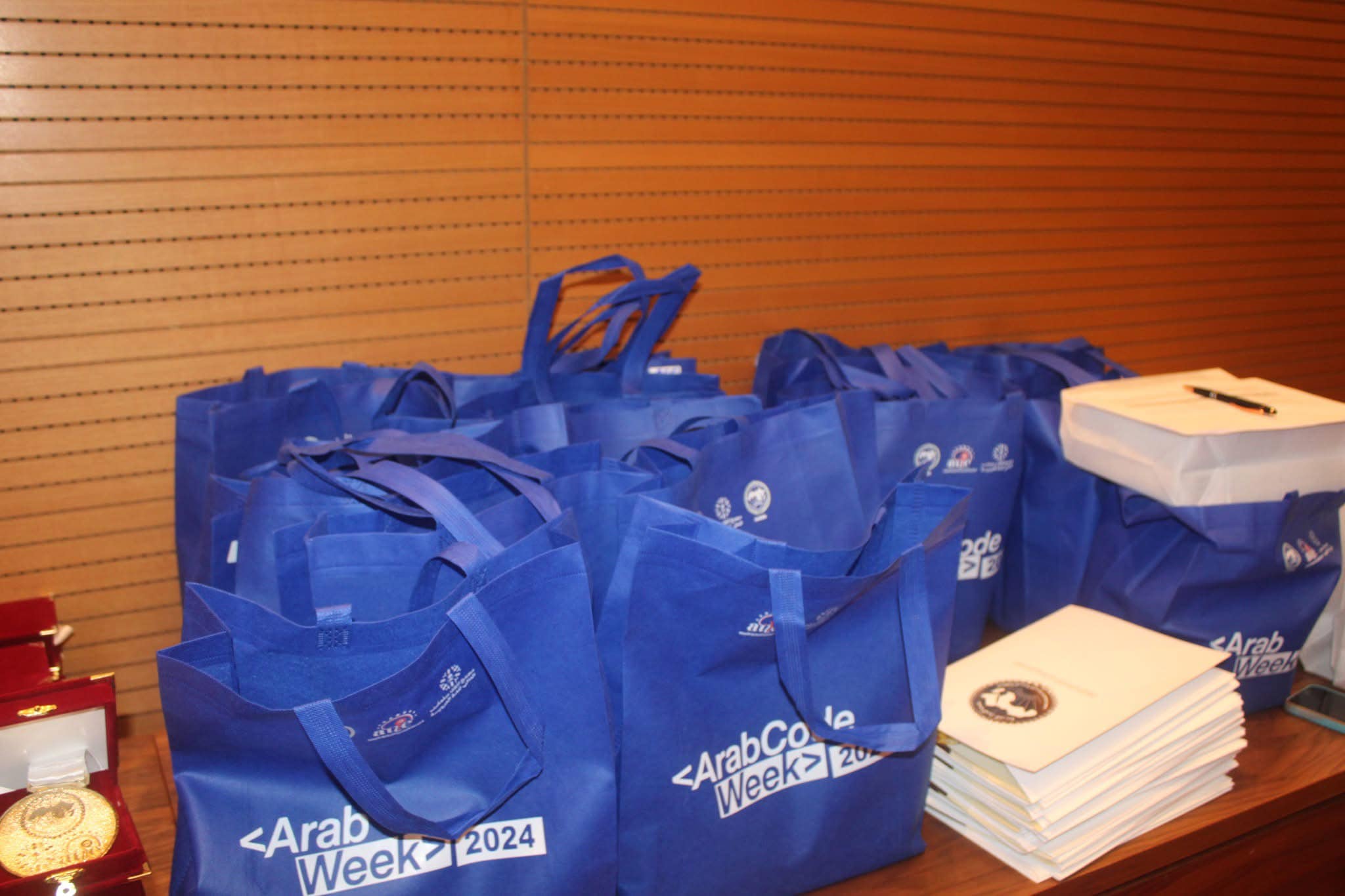 Madar Al-Saa Images 0.6138050656502341