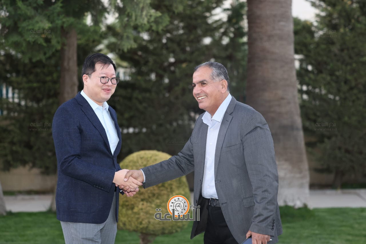 Madar Al-Saa Images 0.244180878448224