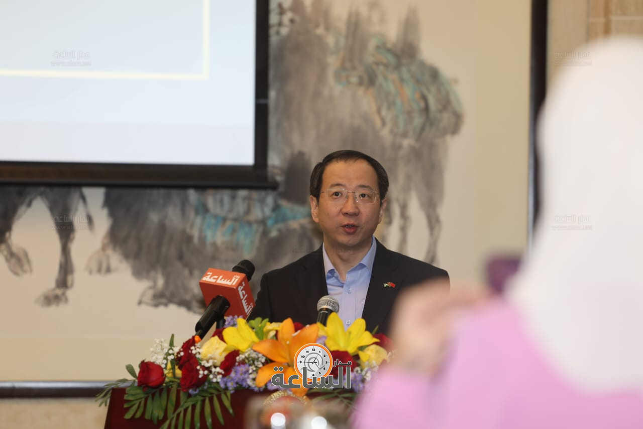 Madar Al-Saa Images 0.13235703687329492