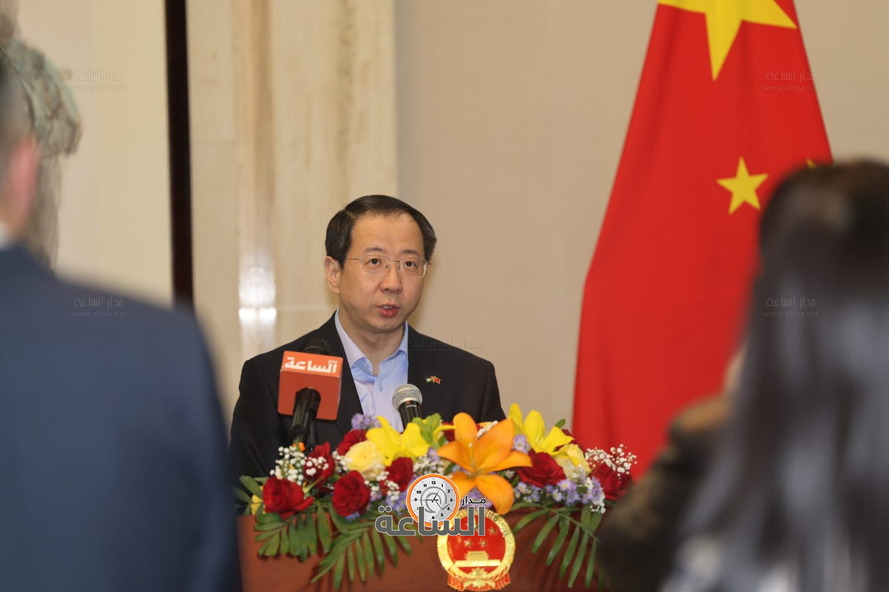 Madar Al-Saa Images 0.9535062037370006