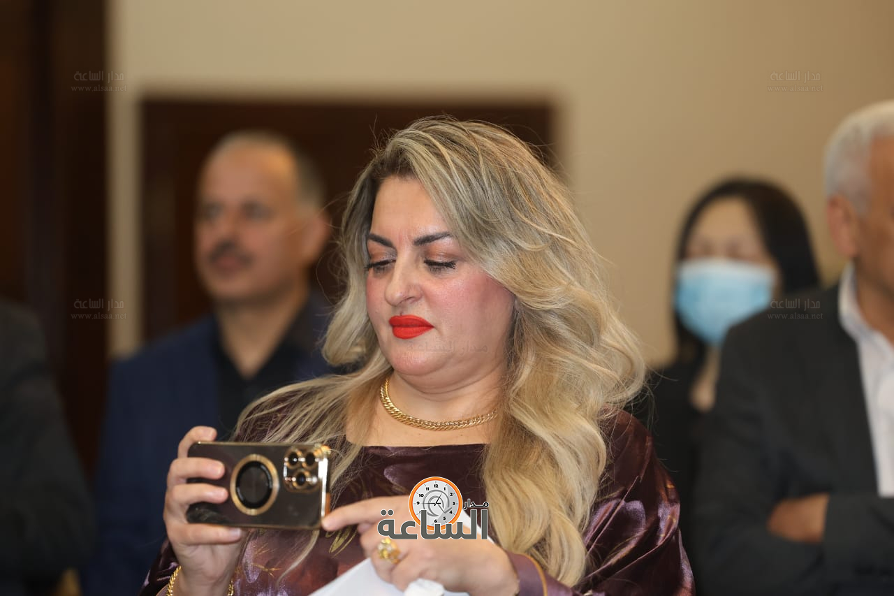 Madar Al-Saa Images 0.1438871773349748