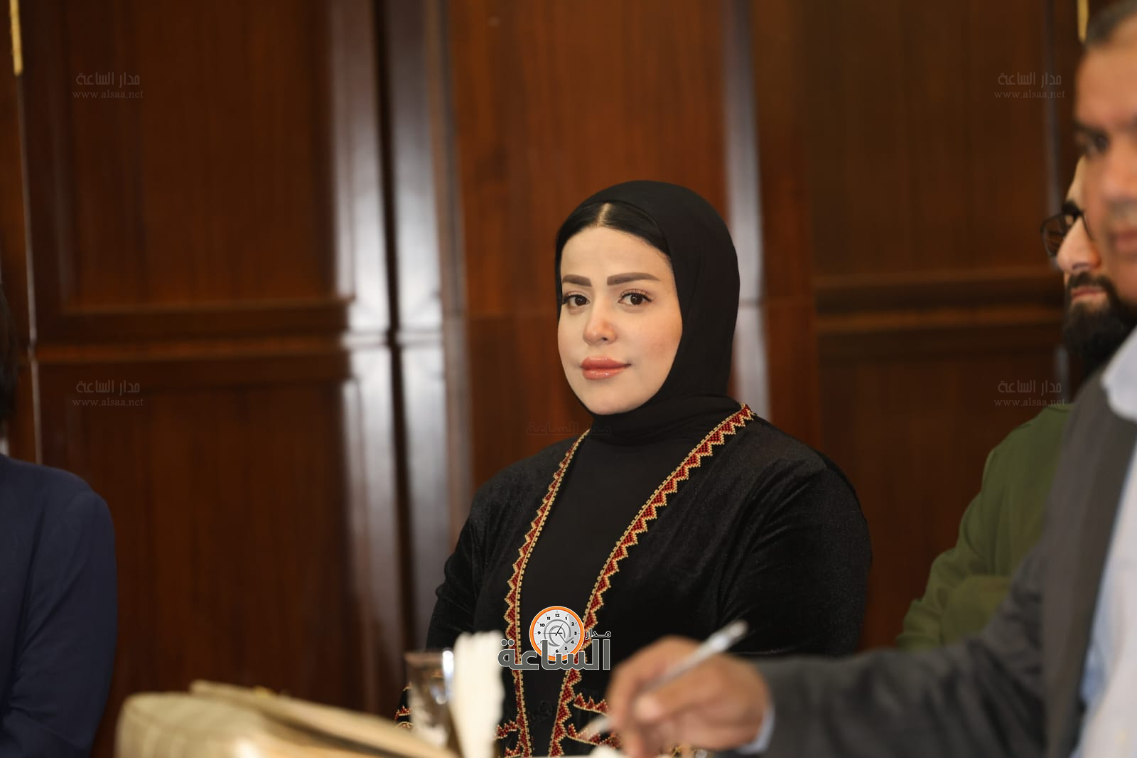 Madar Al-Saa Images 0.6386006123532171