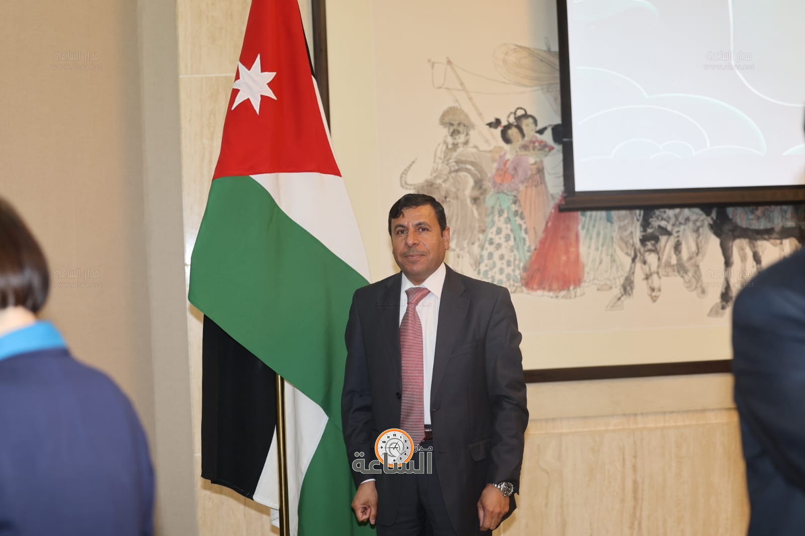 Madar Al-Saa Images 0.7455640975368909