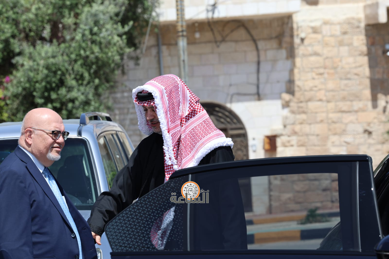 عشيرة البطاينة تحتفي بعشيرة الحباشنة: الصفح عن سيدة تسببت بمقتل ابنه (صور وفيديو) (video)