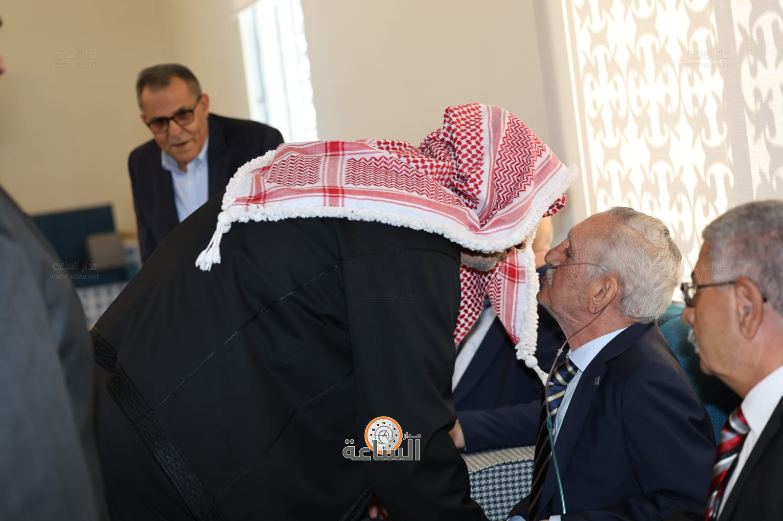 عشيرة البطاينة تحتفي بعشيرة الحباشنة: الصفح عن سيدة تسببت بمقتل ابنه (صور وفيديو) (video)