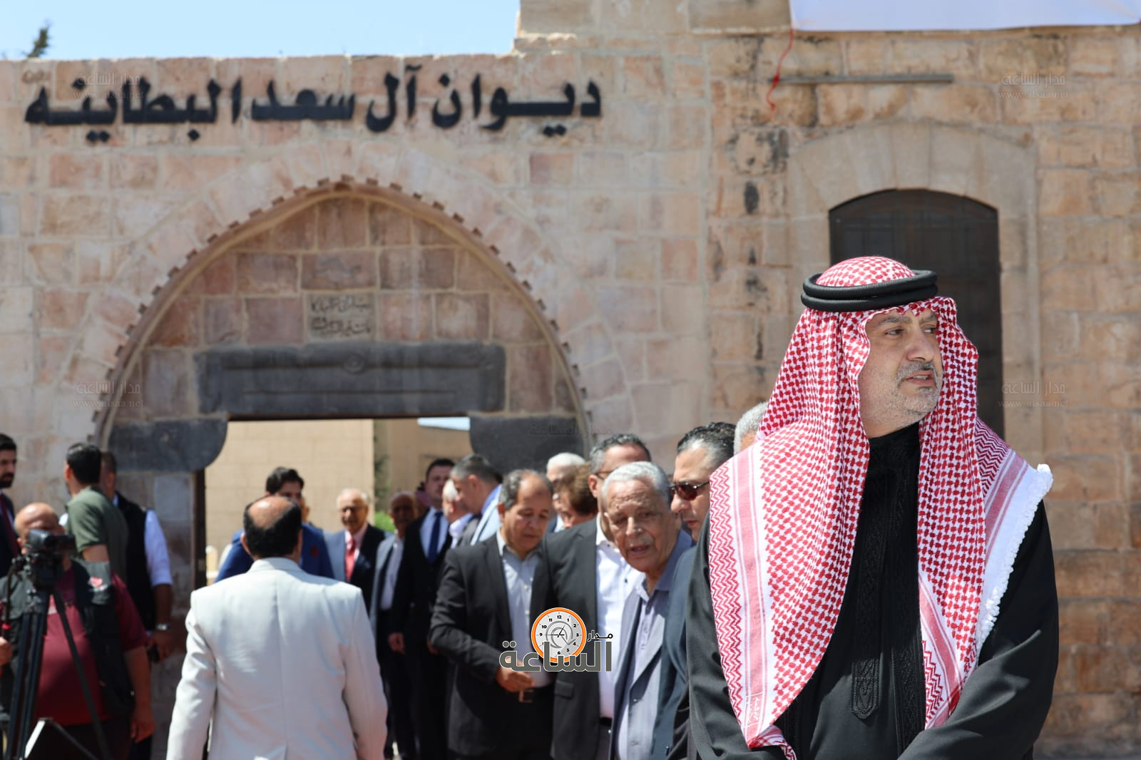 عشيرة البطاينة تحتفي بعشيرة الحباشنة: الصفح عن سيدة تسببت بمقتل ابنه (صور وفيديو) (video)