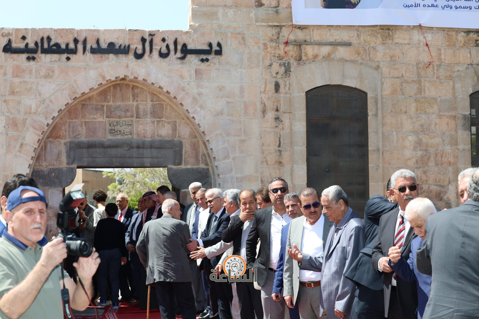 عشيرة البطاينة تحتفي بعشيرة الحباشنة: الصفح عن سيدة تسببت بمقتل ابنه (صور وفيديو) (video)