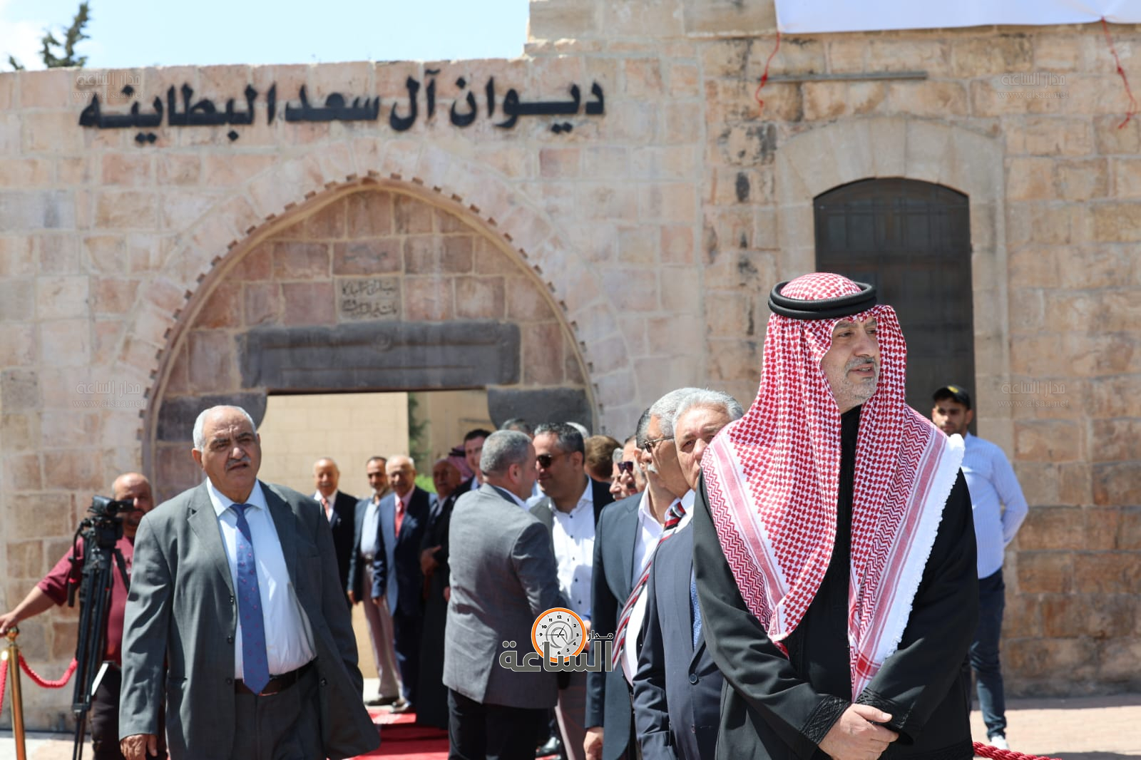 عشيرة البطاينة تحتفي بعشيرة الحباشنة: الصفح عن سيدة تسببت بمقتل ابنه (صور وفيديو) (video)