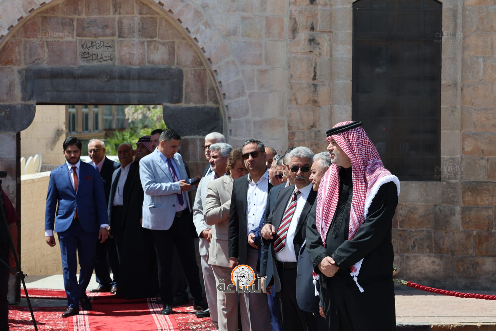 عشيرة البطاينة تحتفي بعشيرة الحباشنة: الصفح عن سيدة تسببت بمقتل ابنه (صور وفيديو) (video)