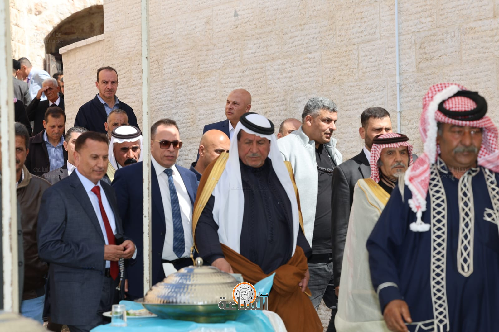 عشيرة البطاينة تحتفي بعشيرة الحباشنة: الصفح عن سيدة تسببت بمقتل ابنه (صور وفيديو) (video)