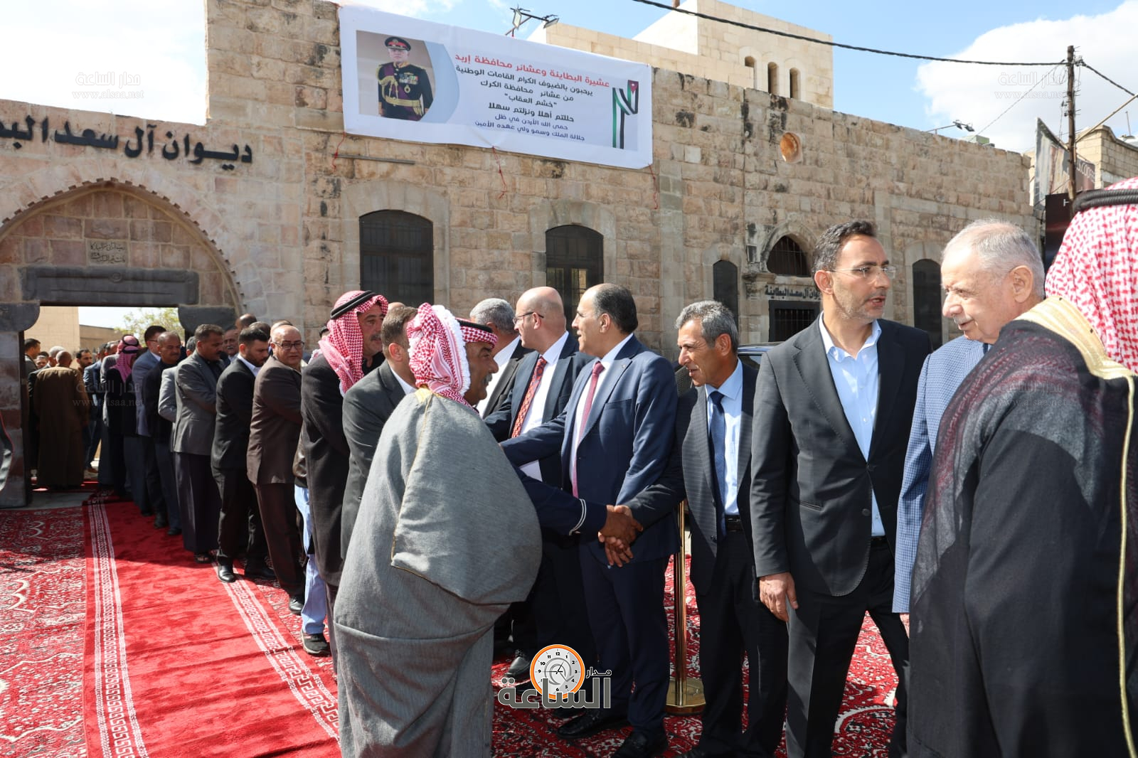 عشيرة البطاينة تحتفي بعشيرة الحباشنة: الصفح عن سيدة تسببت بمقتل ابنه (صور وفيديو) (video)