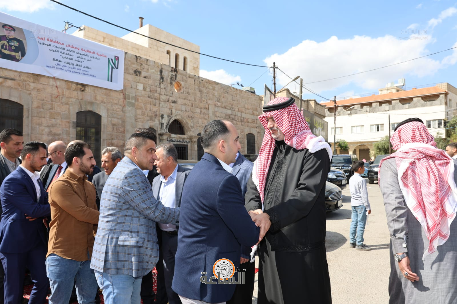 عشيرة البطاينة تحتفي بعشيرة الحباشنة: الصفح عن سيدة تسببت بمقتل ابنه (صور وفيديو) (video)