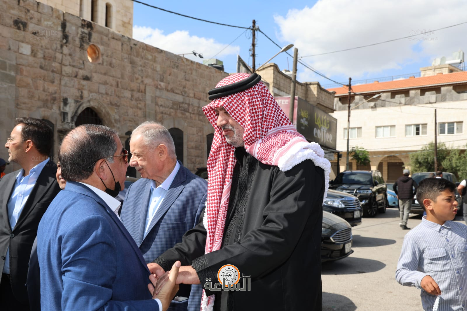 عشيرة البطاينة تحتفي بعشيرة الحباشنة: الصفح عن سيدة تسببت بمقتل ابنه (صور وفيديو) (video)