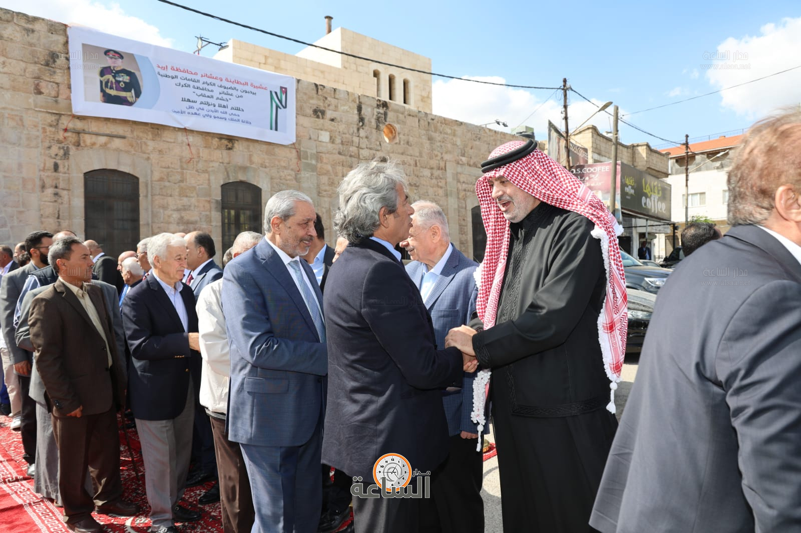 عشيرة البطاينة تحتفي بعشيرة الحباشنة: الصفح عن سيدة تسببت بمقتل ابنه (صور وفيديو) (video)
