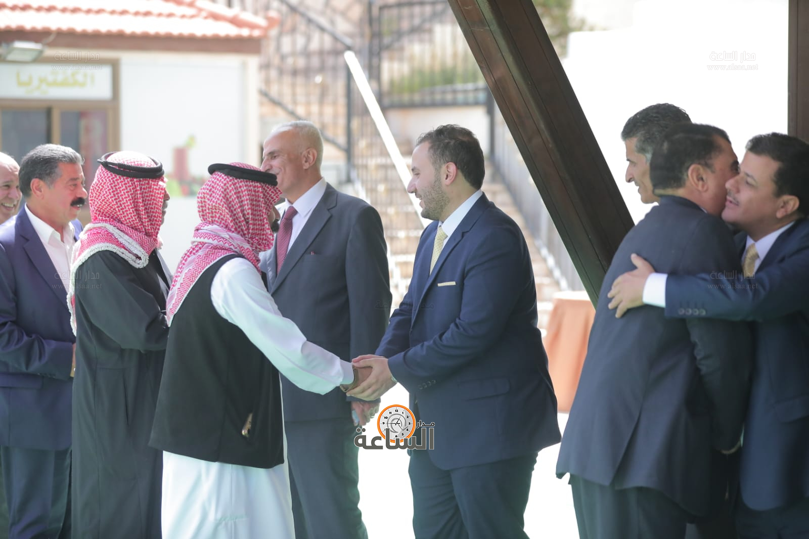 Madar Al-Saa Images 0.5000450871057684