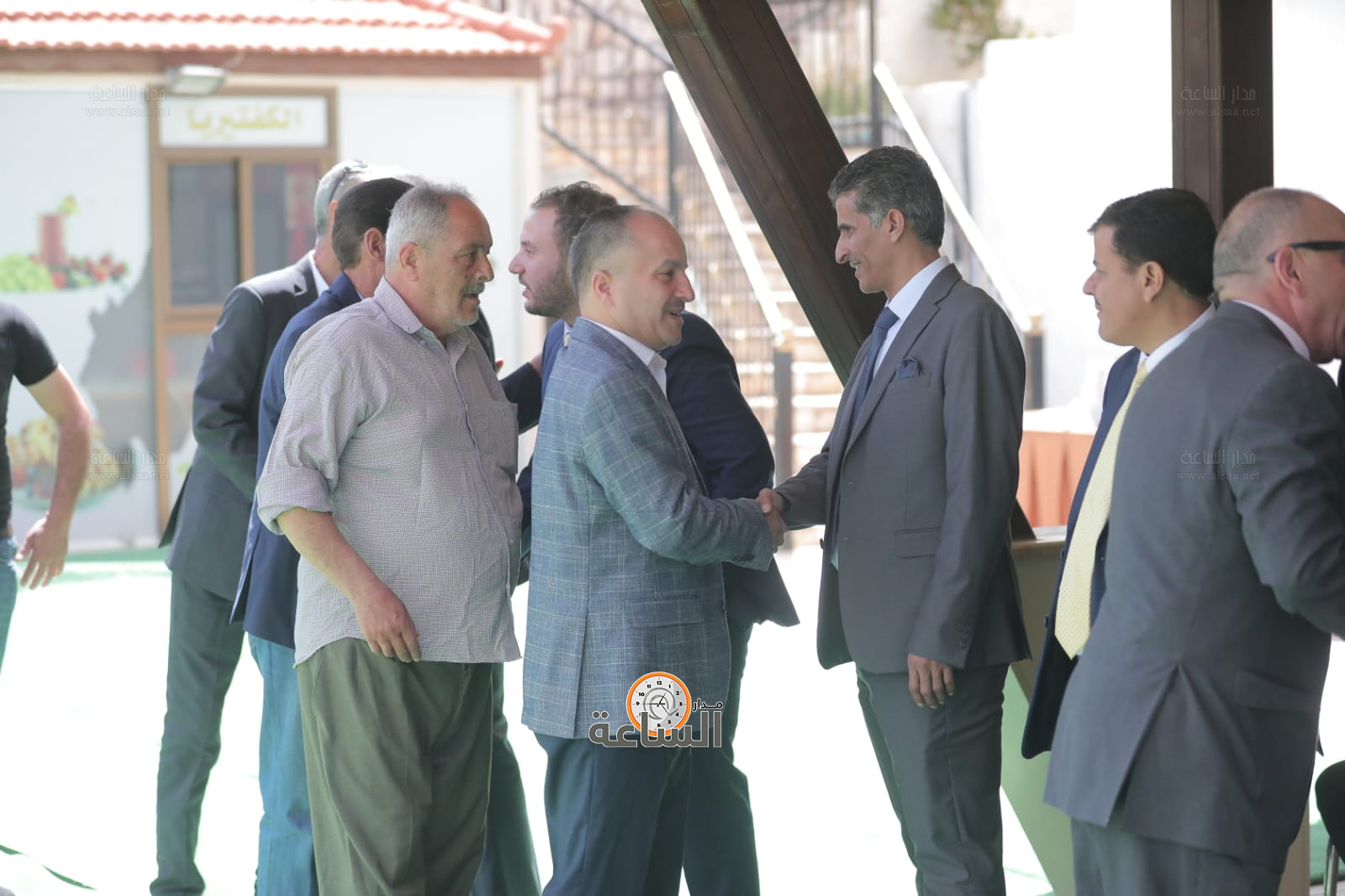 Madar Al-Saa Images 0.9400128412631847