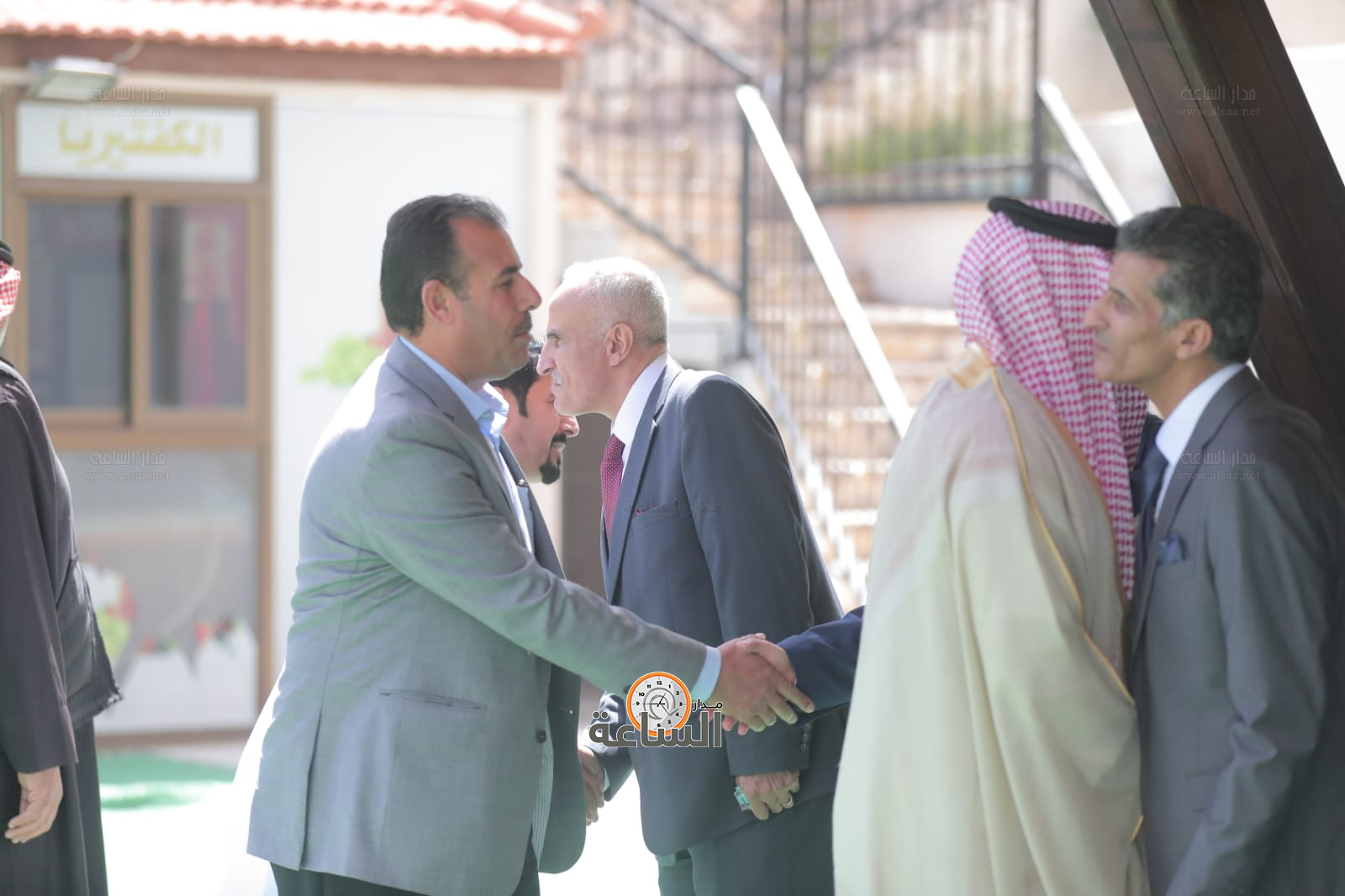 Madar Al-Saa Images 0.9601939585876615