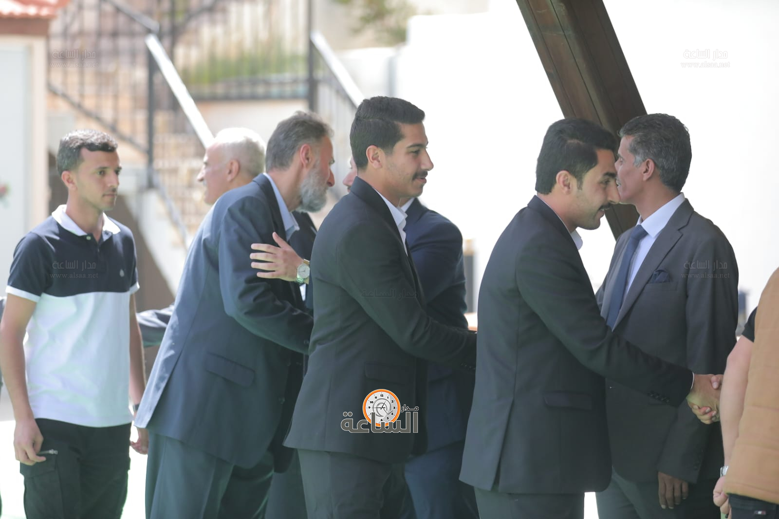 Madar Al-Saa Images 0.8707266114596981