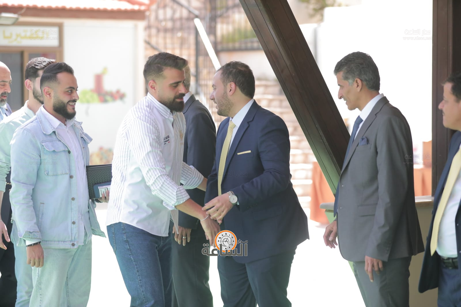 Madar Al-Saa Images 0.392973561275761