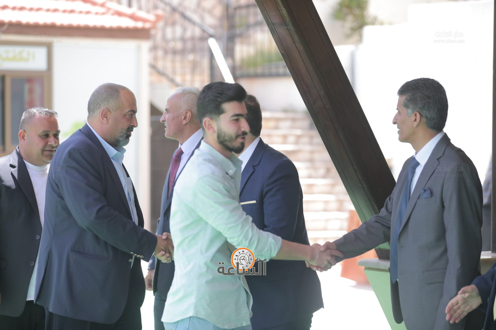 Madar Al-Saa Images 0.367942375236058