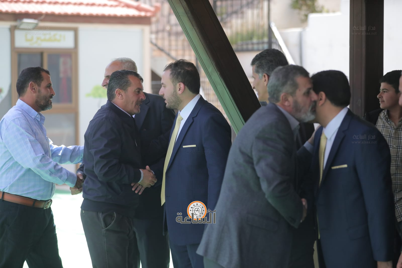 Madar Al-Saa Images 0.3582122577736431