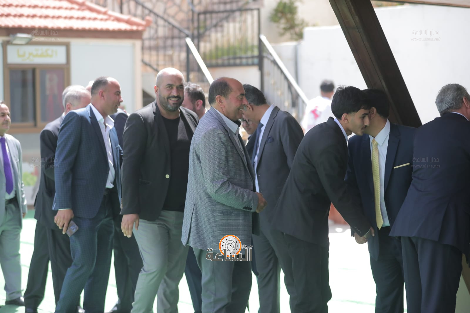 Madar Al-Saa Images 0.8848355756506117