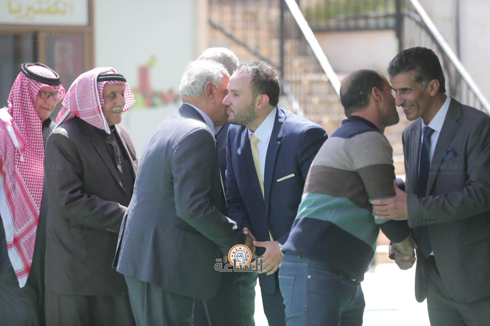 Madar Al-Saa Images 0.048428457594403174