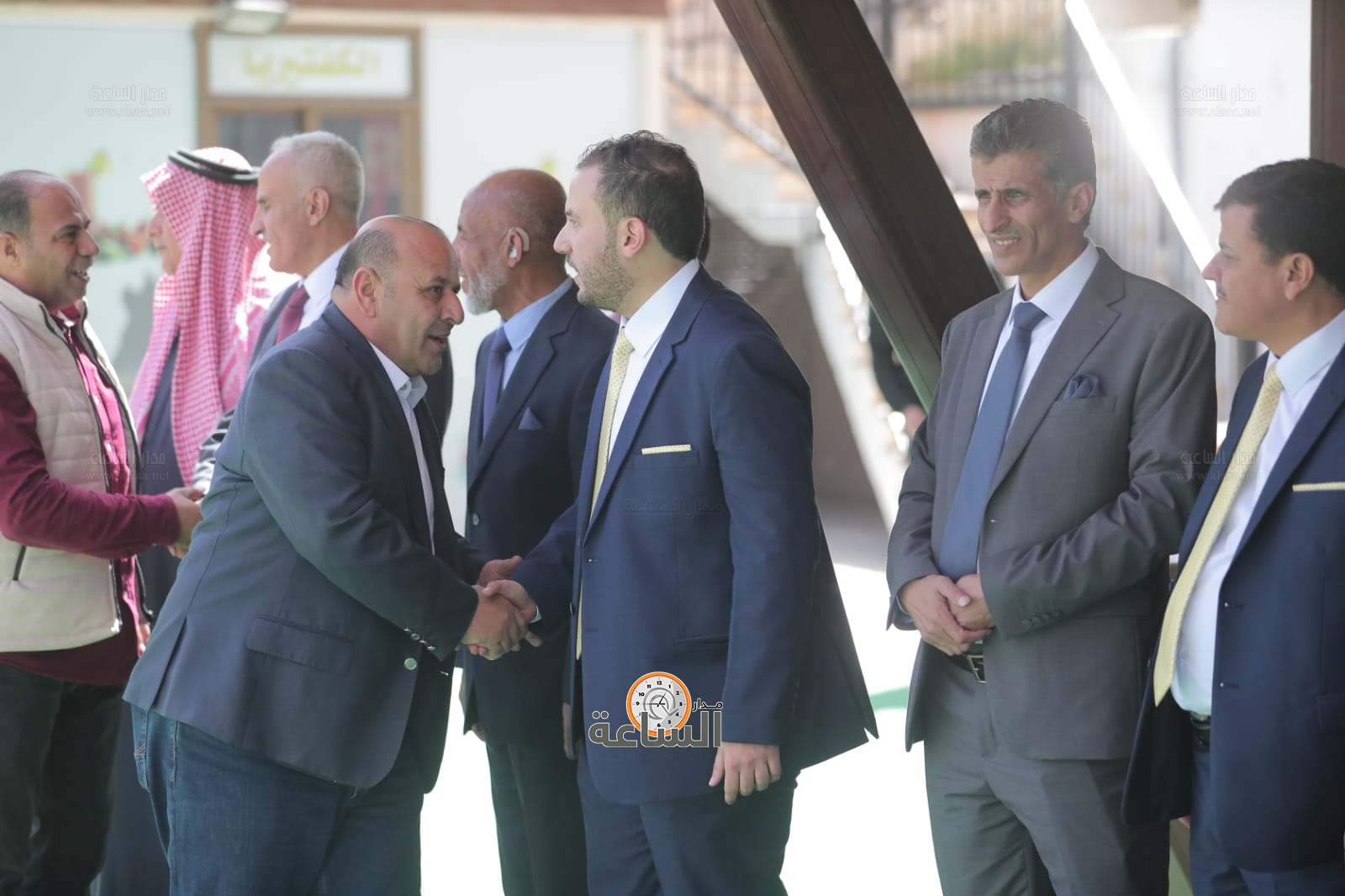 Madar Al-Saa Images 0.4189823687554275