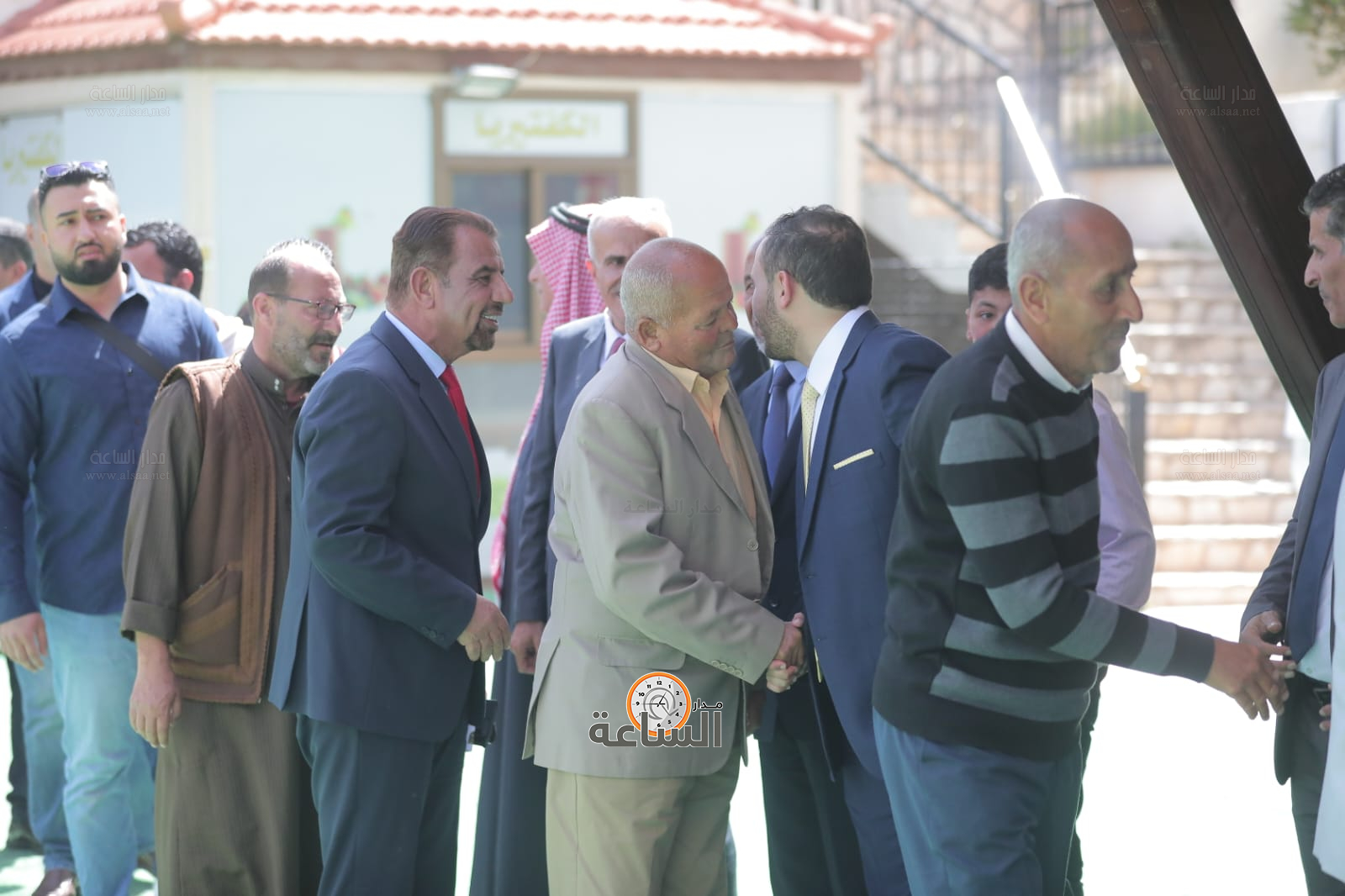 Madar Al-Saa Images 0.43388674043485764