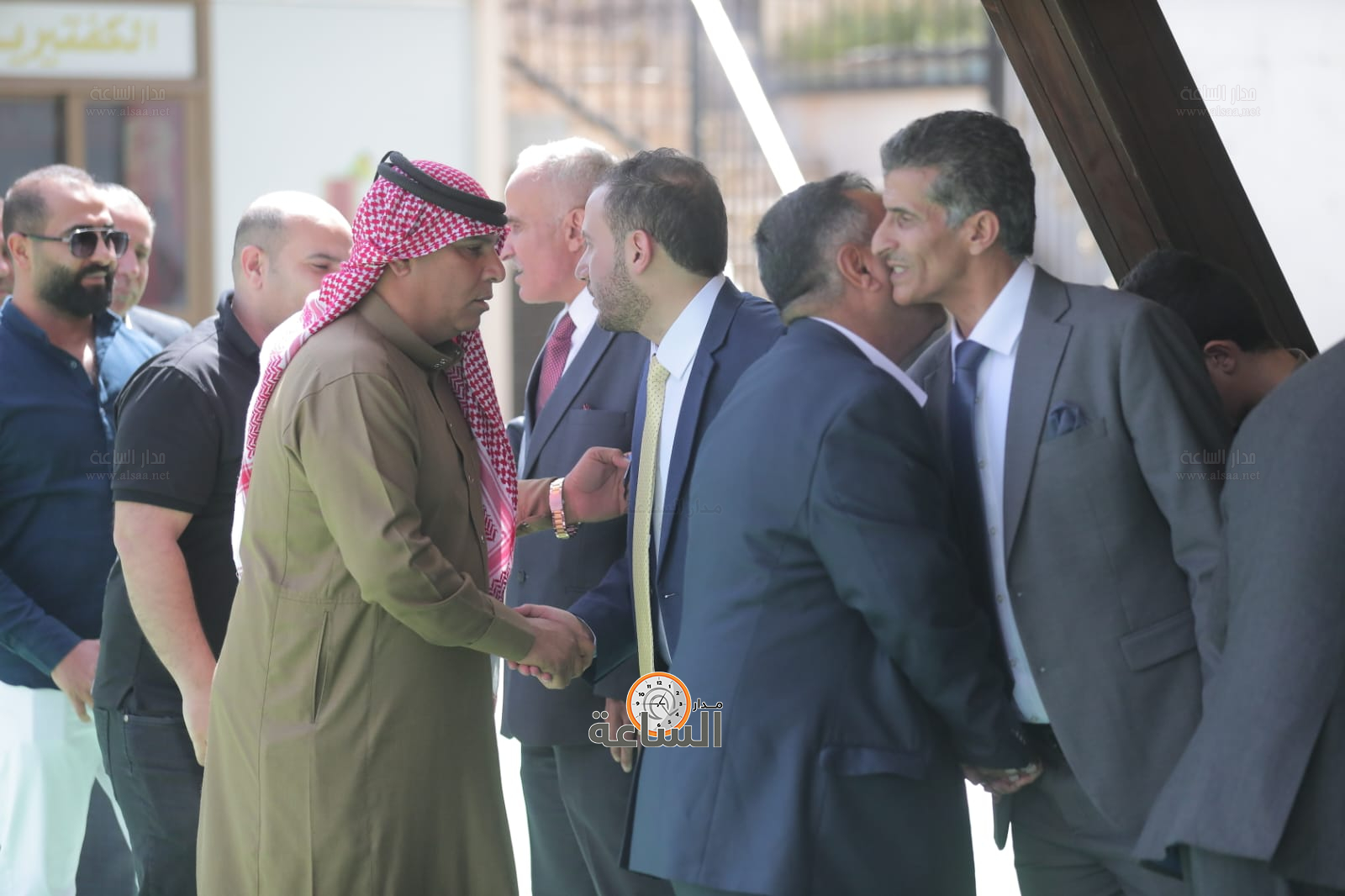 Madar Al-Saa Images 0.4647090490540686