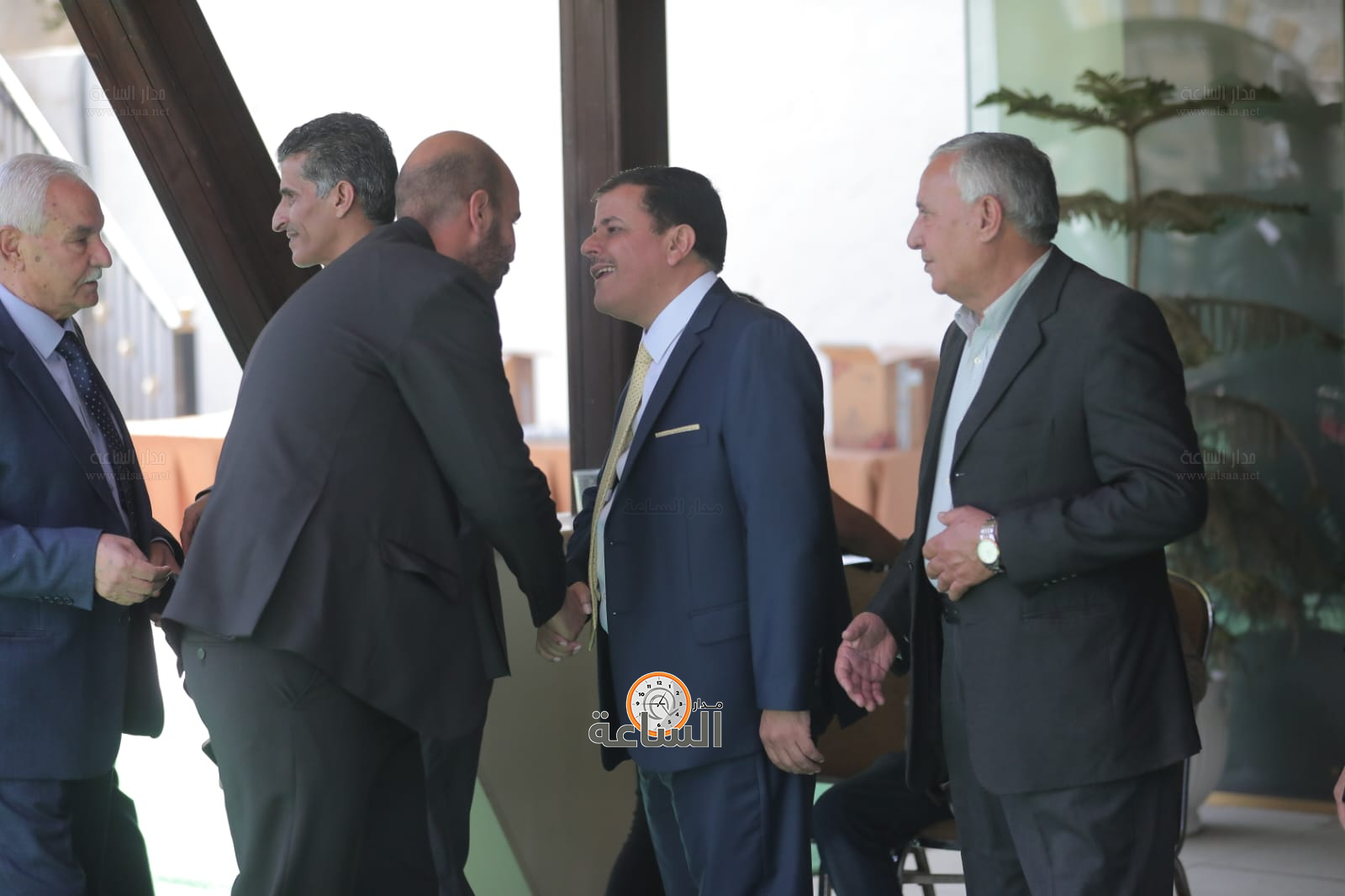 Madar Al-Saa Images 0.09007648973803173