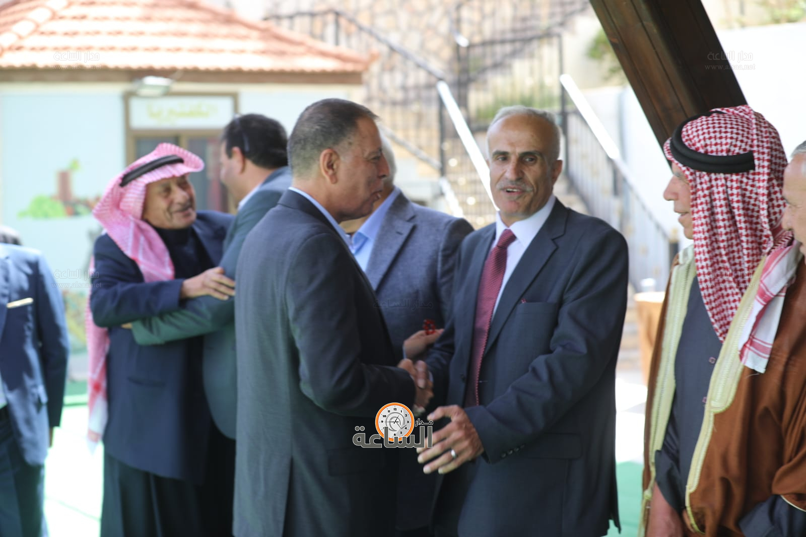 Madar Al-Saa Images 0.5369668783835644