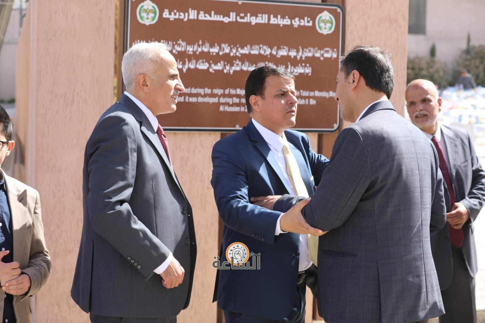 Madar Al-Saa Images 0.11255974157915727